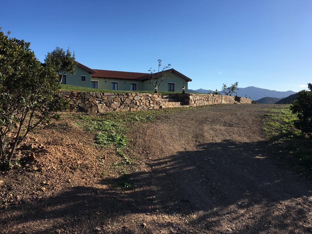 Majori Villa Fluminimaggiore Exteriör bild